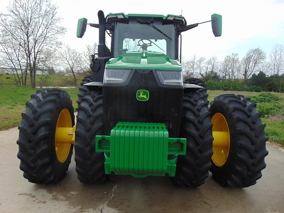Image of John Deere 8R 310 equipment image 2