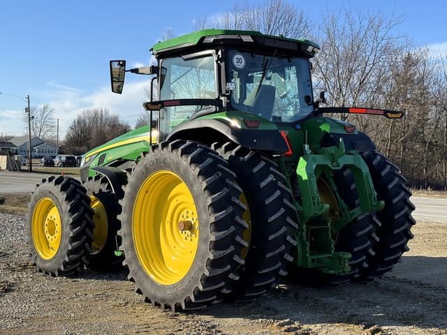 Image of John Deere 8R 310 equipment image 4