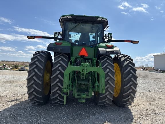 Image of John Deere 8R 310 equipment image 3
