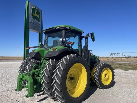 Image of John Deere 8R 310 equipment image 1
