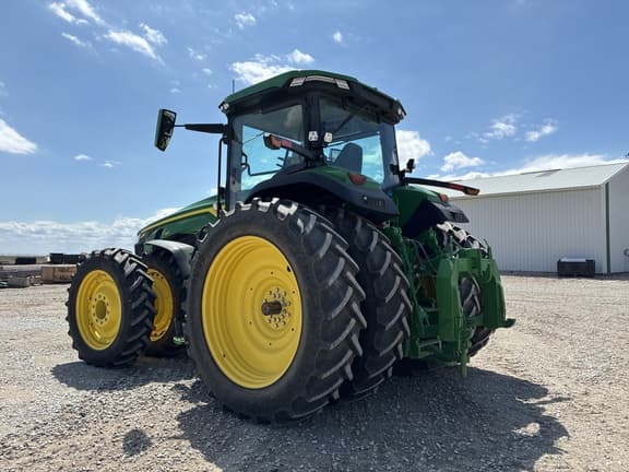 Image of John Deere 8R 310 equipment image 4