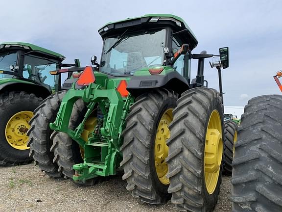 Image of John Deere 8R 310 equipment image 3