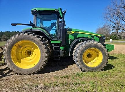 Image of John Deere 8R 310 equipment image 2