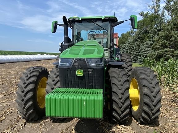 Image of John Deere 8R 310 equipment image 3