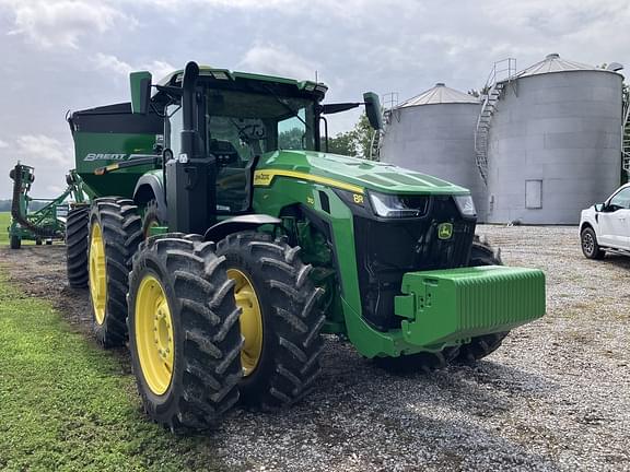 Image of John Deere 8R 310 equipment image 1