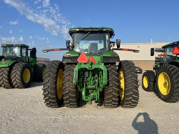 Image of John Deere 8R 310 equipment image 2