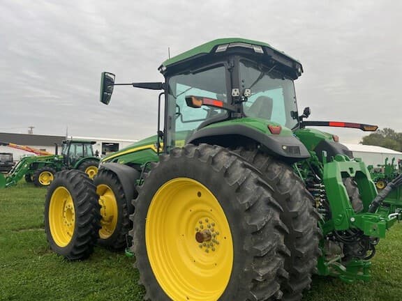 Image of John Deere 8R 340 equipment image 4