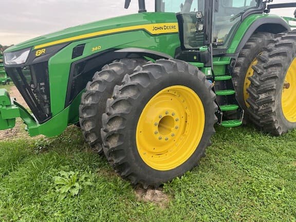 Image of John Deere 8R 340 equipment image 3