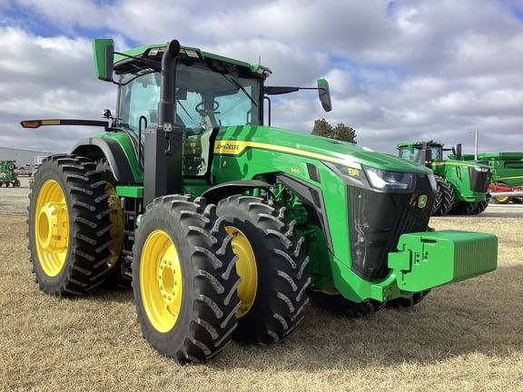 2024 John Deere 8R 340 Equipment Image0