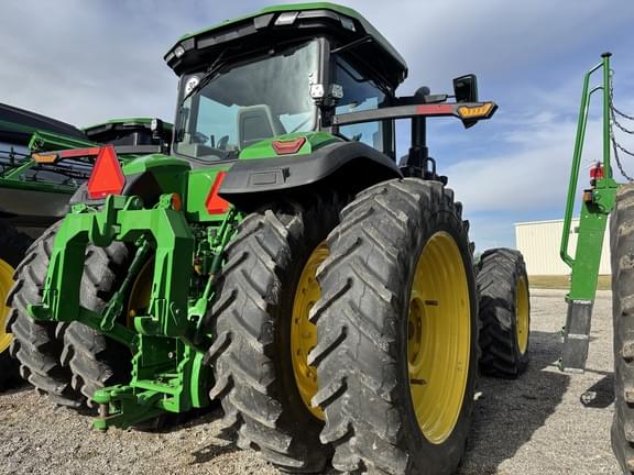 Image of John Deere 8R 340 equipment image 4