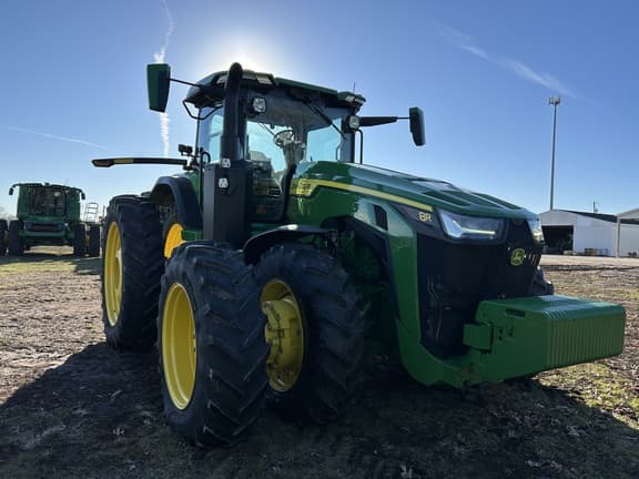 Image of John Deere 8R 340 equipment image 3