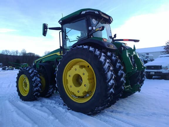 Image of John Deere 8R 340 equipment image 3