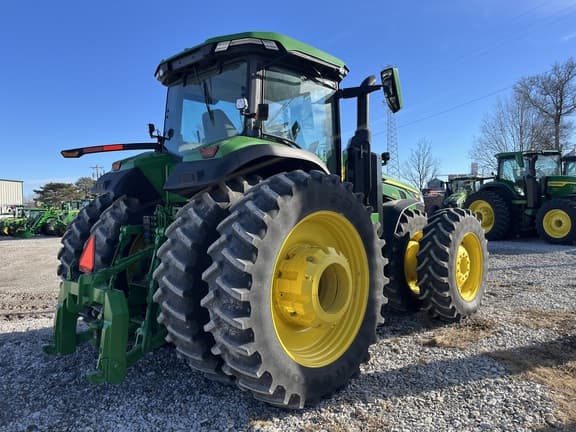 Image of John Deere 8R 340 equipment image 4