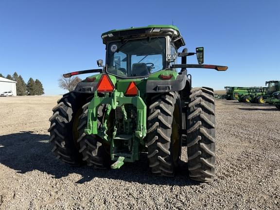 Image of John Deere 8R 340 equipment image 4