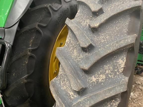 Image of John Deere 8R 340 equipment image 3