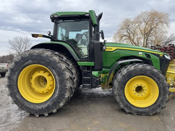 Image of John Deere 8R 340 equipment image 3