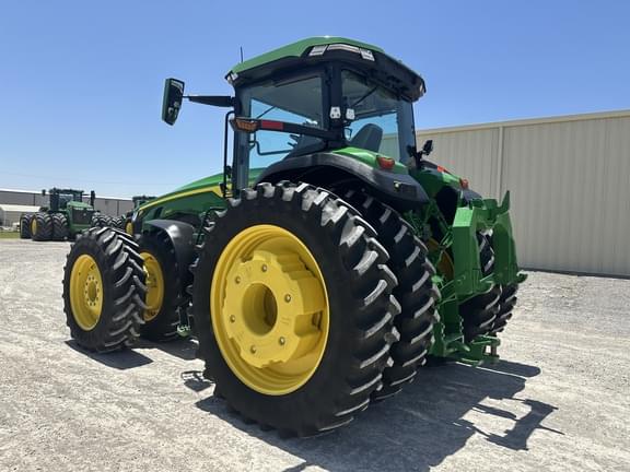Image of John Deere 8R 340 equipment image 2