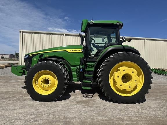 Image of John Deere 8R 340 equipment image 1