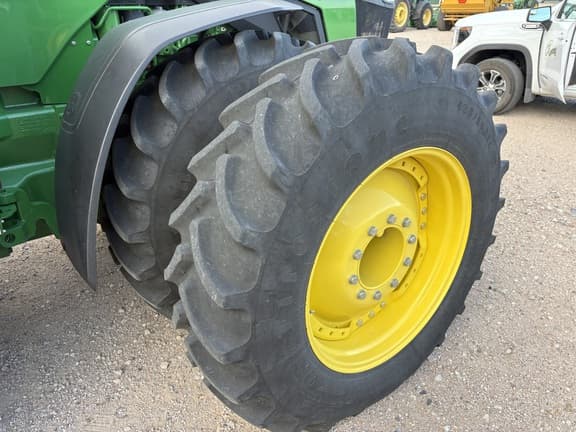 Image of John Deere 8R 340 equipment image 3