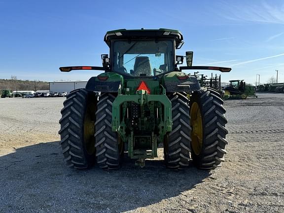 Image of John Deere 8R 340 equipment image 3