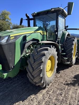 2024 John Deere 8R 340 Image