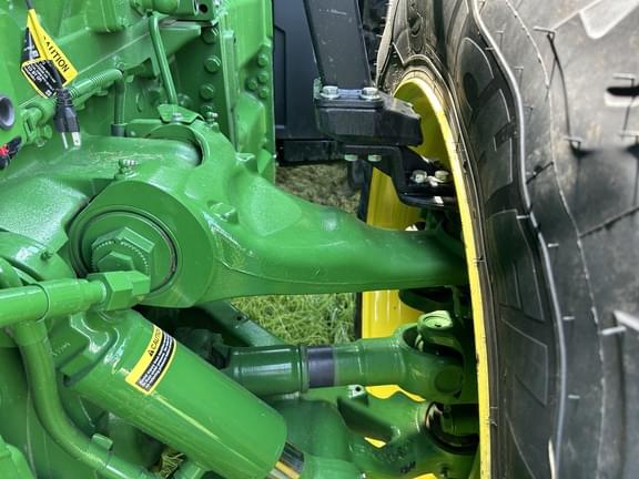 Image of John Deere 8R 340 equipment image 3