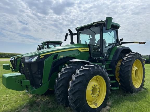 Image of John Deere 8R 340 Primary image