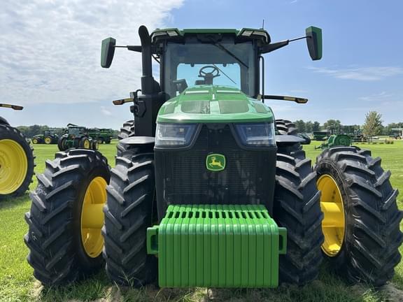 Image of John Deere 8R 340 equipment image 4