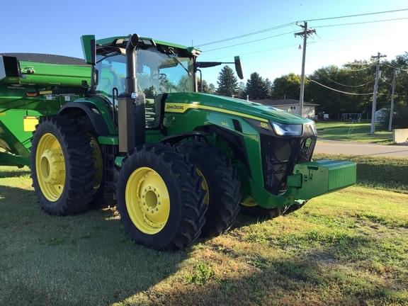 Image of John Deere 8R 340 equipment image 2