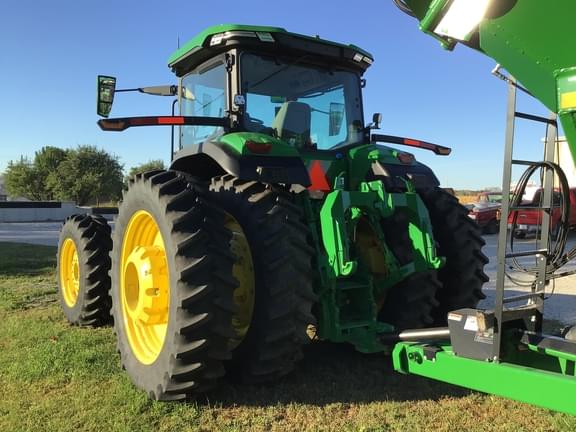 Image of John Deere 8R 340 equipment image 3