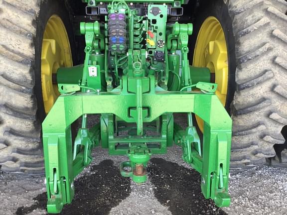 Image of John Deere 8R 340 equipment image 4