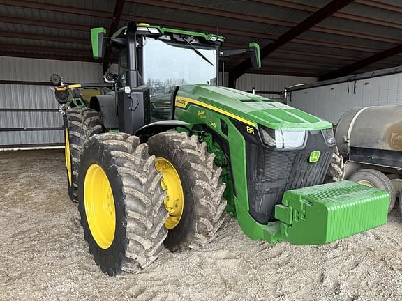 Image of John Deere 8R 340 equipment image 3