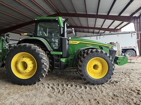 Image of John Deere 8R 340 equipment image 1