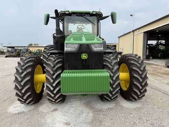 Image of John Deere 8R 340 equipment image 2