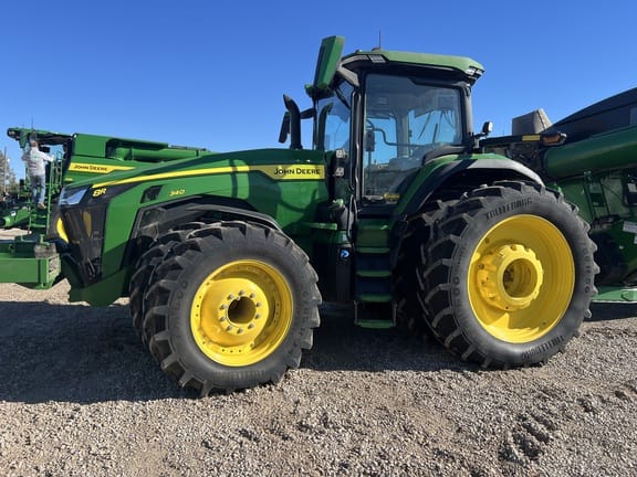 2024 John Deere 8R 340 Equipment Image0