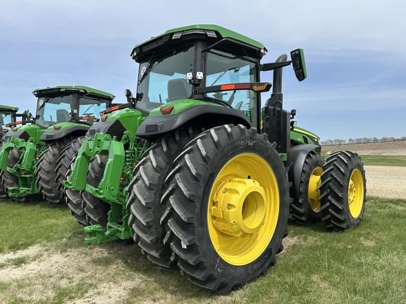 Image of John Deere 8R 340 equipment image 3