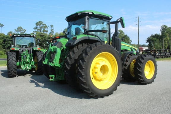 Image of John Deere 8R 340 equipment image 3