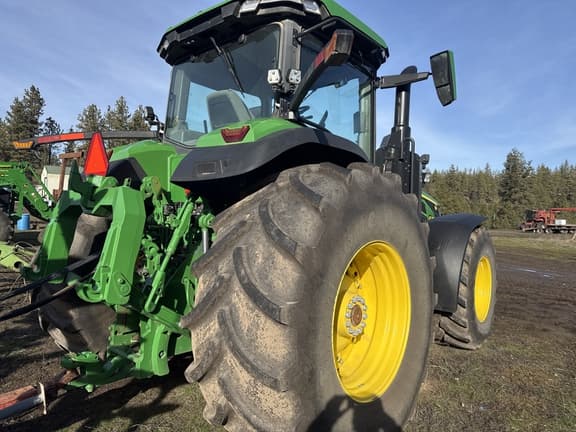 Image of John Deere 8R 340 equipment image 3