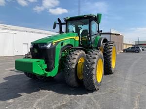 2024 John Deere 8R 340 Image