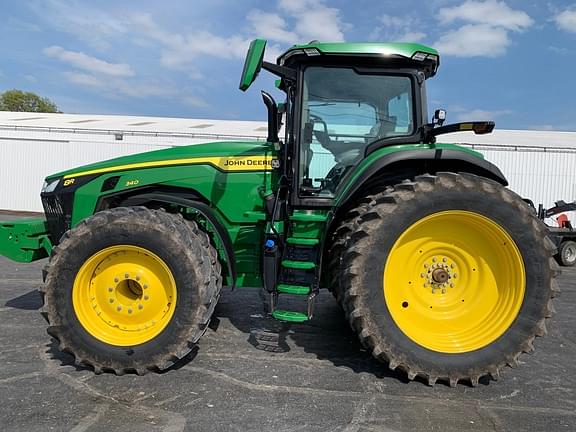 Image of John Deere 8R 340 equipment image 1