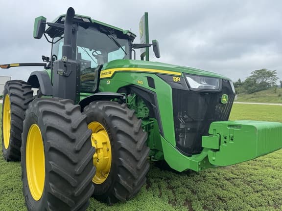 Image of John Deere 8R 340 equipment image 1