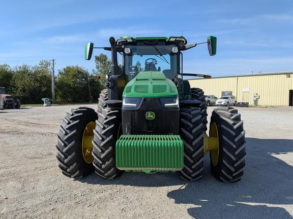 Image of John Deere 8R 340 equipment image 2