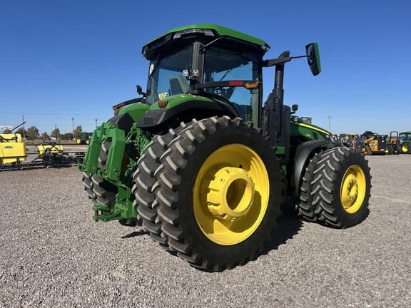 Image of John Deere 8R 340 equipment image 4