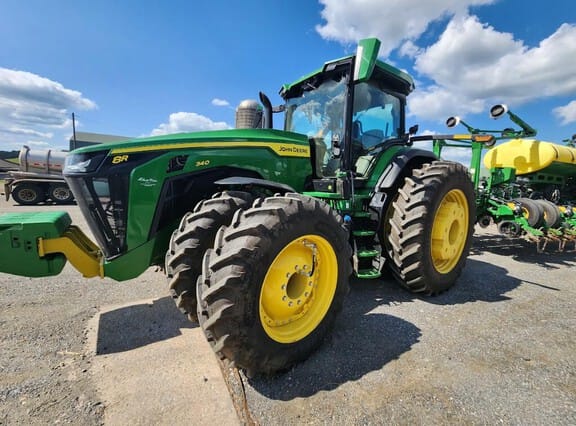 2024 John Deere 8R 340 Equipment Image0