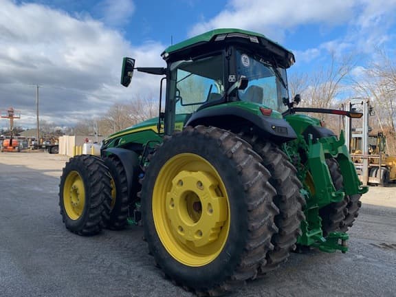 Image of John Deere 8R 340 equipment image 4