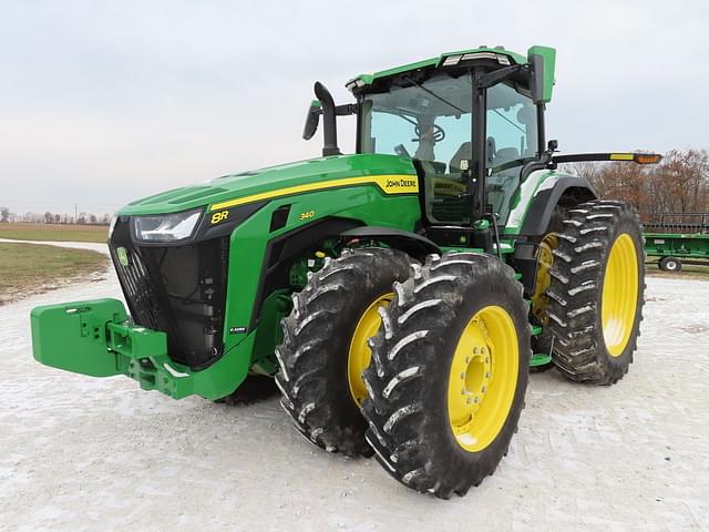 Image of John Deere 8R 340 equipment image 3