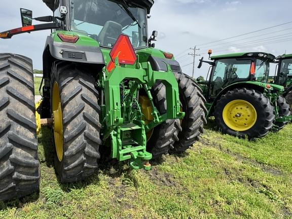 Image of John Deere 8R 340 equipment image 4