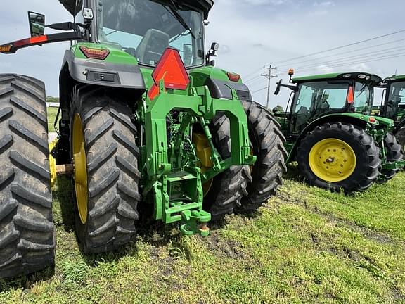 Image of John Deere 8R 340 equipment image 3