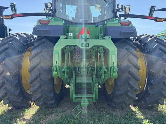 Image of John Deere 8R 340 equipment image 3
