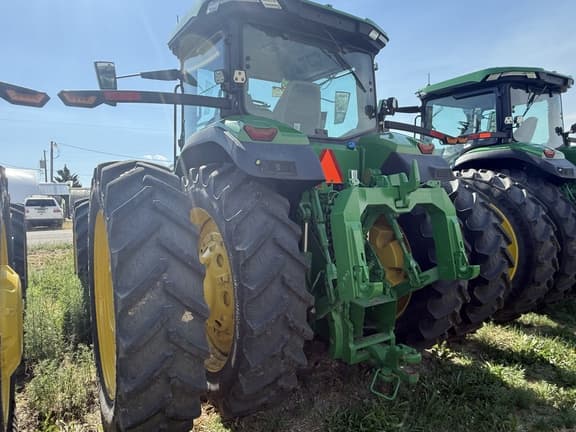 Image of John Deere 8R 340 equipment image 2